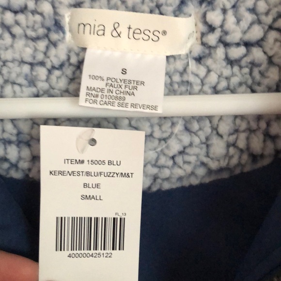 Exclusive Faux Fur Fuzzy Vest in Blue - Picture 2 of 4